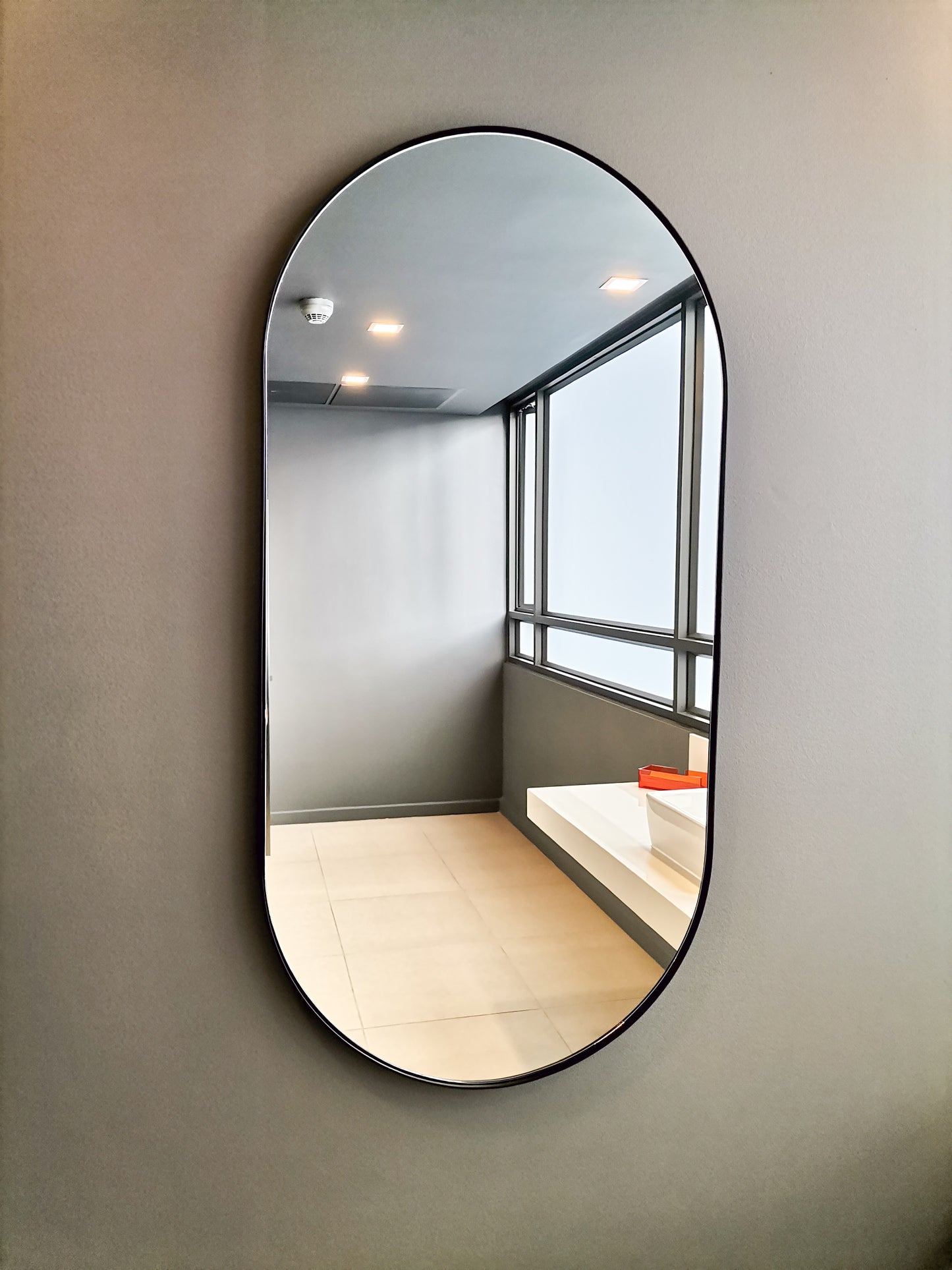 Espejo Ovalado Marco Metalico